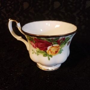Royal Albert Bone China, "Old Country Roses" Teacup only, One (1) Available, Mad